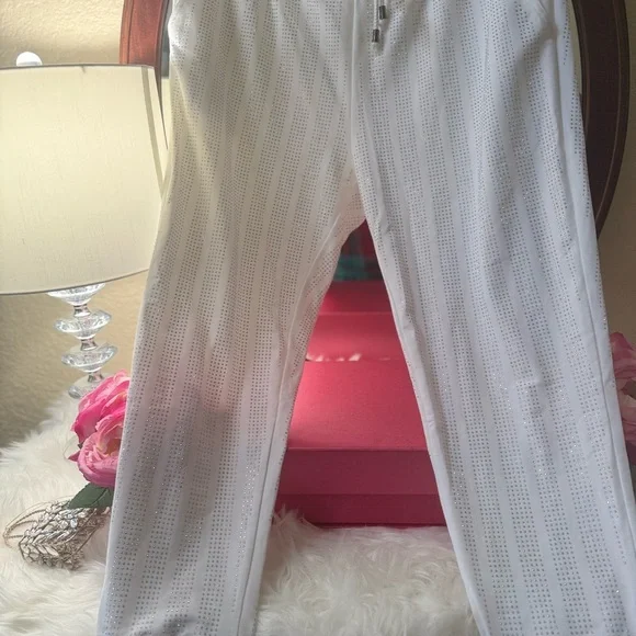 Plus Size (Luxury Curvy) White Rhinestone Hoodie and Pants Set - Picture 9 of 11